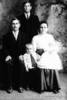 Петр Гартман с семьей.США, Калифорния. Фото 1913 г.На фото: Петр Гартман (Peter Hartmann, 1873-1920), уроженец с. Рейнвальд (Старица), его жена Katherine-Elizabeth Yurk (1877-1933), брат и дети.
