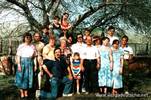 Семьи Эдуарда и Евгения Долотовых.В первом ряду четвёртый справа - Эдуард, второй слева - Евгений.Фото 1996 г.