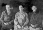 София Боссерт (крайняя справа).Фото 1930-х гг.София Боссерт (урожденная Кремер), мать Амалии Кремер (1902 г. р.),родилась в селе Красный Яр в 1874 г., умерла в 1942 г. в Казахстане.