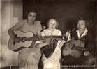 Три подруги из села Брунненталь (слева направо): Катя Пайч, Дульзон и Ирма Фриц.Фото 1941 г.
Ирма Фриц, дочь Фриц Петра Петровича, родного брата Фриц Ивана Петровича, деда Эрны Фриц.
