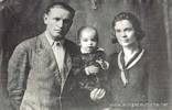 Эмануил Шпикер с женой Анной и сыном Марком.Фото 1935 г.