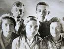 10. Klasse.v.l.n.r. - Amalia Reiter, Maria Leis, Irma Suppes, Alexander Benzel, Heinrich Rothenberger.Hussenbach, ASSRdWD, 1941.