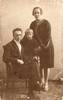 Л.П. Ридель с мужем Ив. Г. Ридель и дочерью Ирмой.Фото ок. 1929 г.