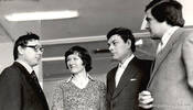 Beratung sowjetdeutscher Schriftsteller in Moskau, 9.-11. Januar 1980. Foto: David Neuwirt.

V.l.n.r.: Wendelin Mangold, Hildegard Wiebe, Reinhold Leis, Victor Herdt.

